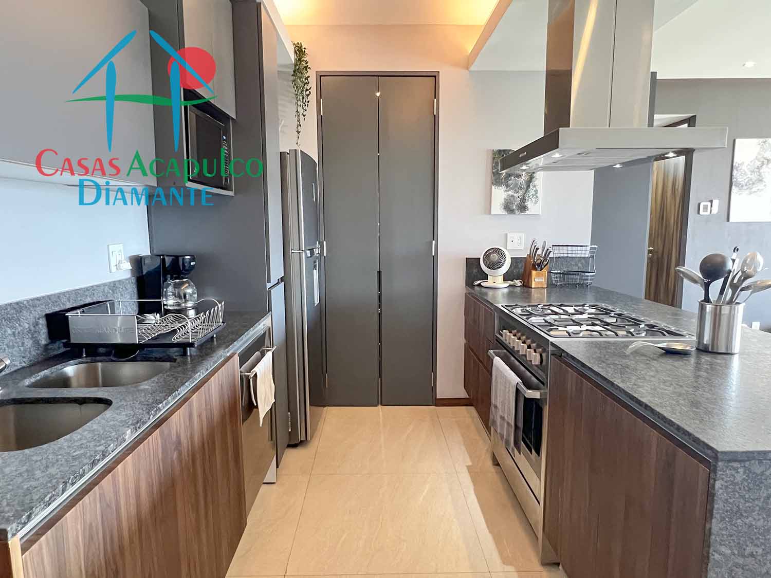 La Isla Fiji R5 - Cocina 3 La Isla Fiji R5 - Cocina 3